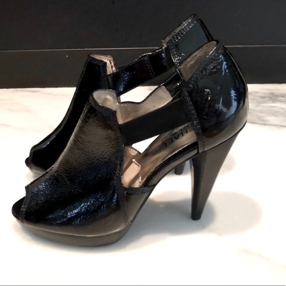 MICHAEL Michael Kors Black Patent Leather Cutout Peep Toe Heels Size 6